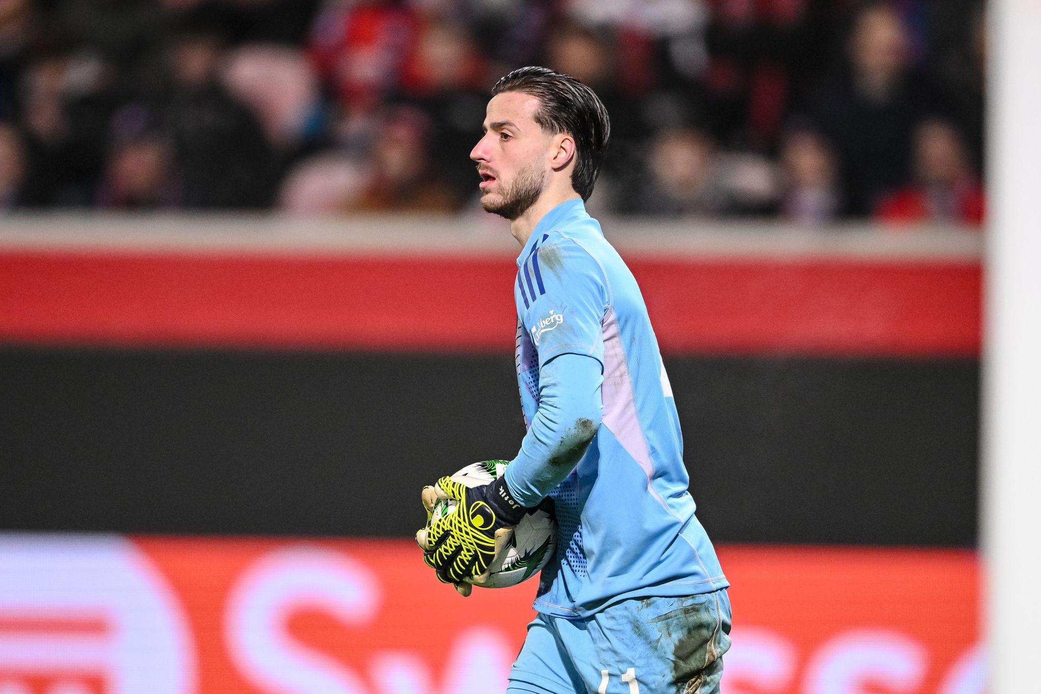 Wechsel mit Weitsicht: Torwart Ramaj denkt ans Nationalteam