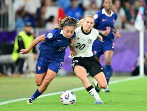 DFB-Frauen in Düsseldorf gegen Frankreich