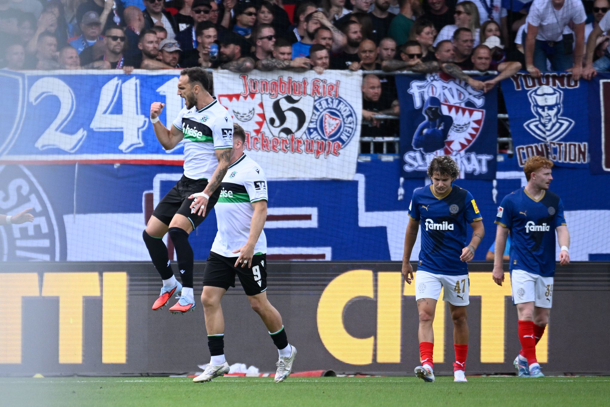 Hannover dreht das Spiel und gewinnt bei Holstein Kiel