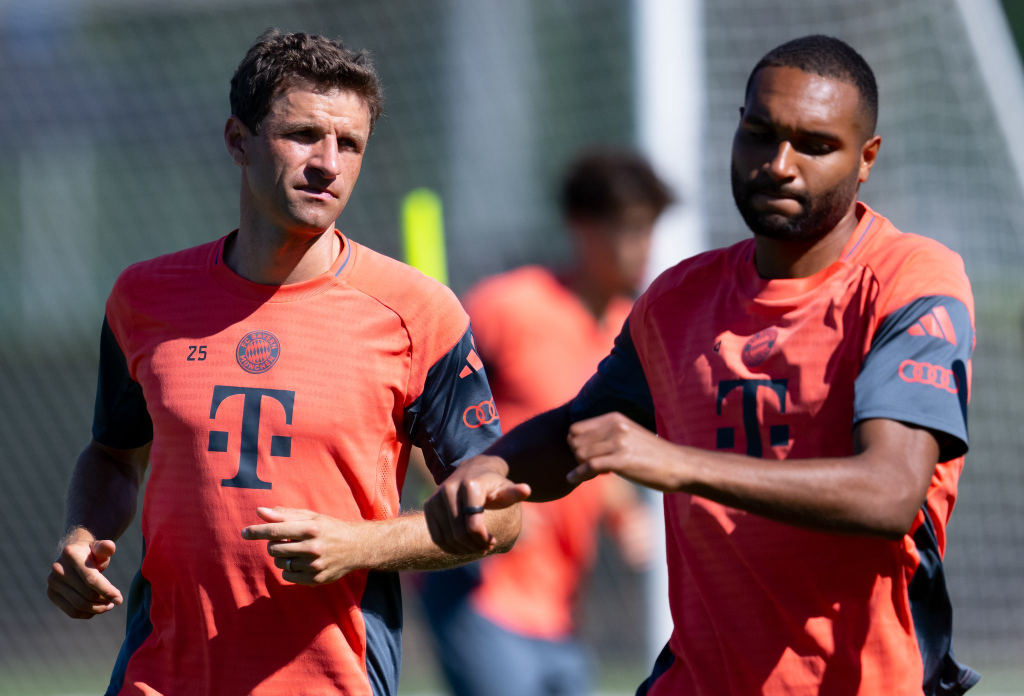 Warten auf Amerika-Vollzug: Müller trainiert mit FC Bayern