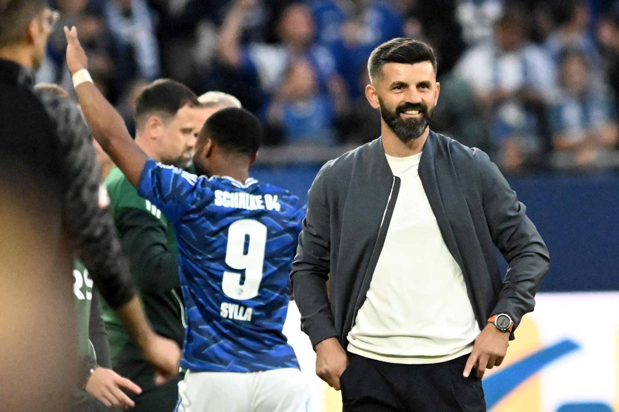 «Wunderbarer Abend»: Starkes Schalke macht Coach froh