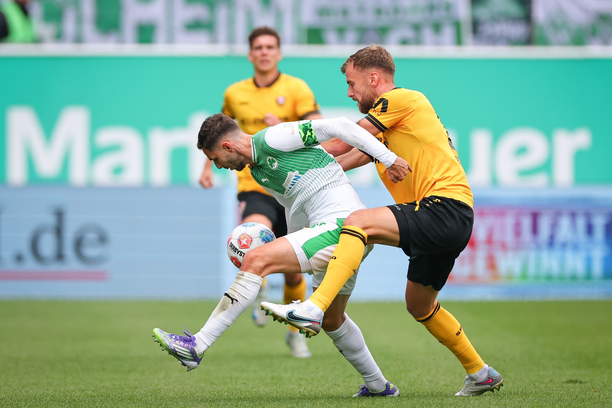 Dank Doppelpacker Futkeu: Fürth schlägt Aufsteiger Dresden