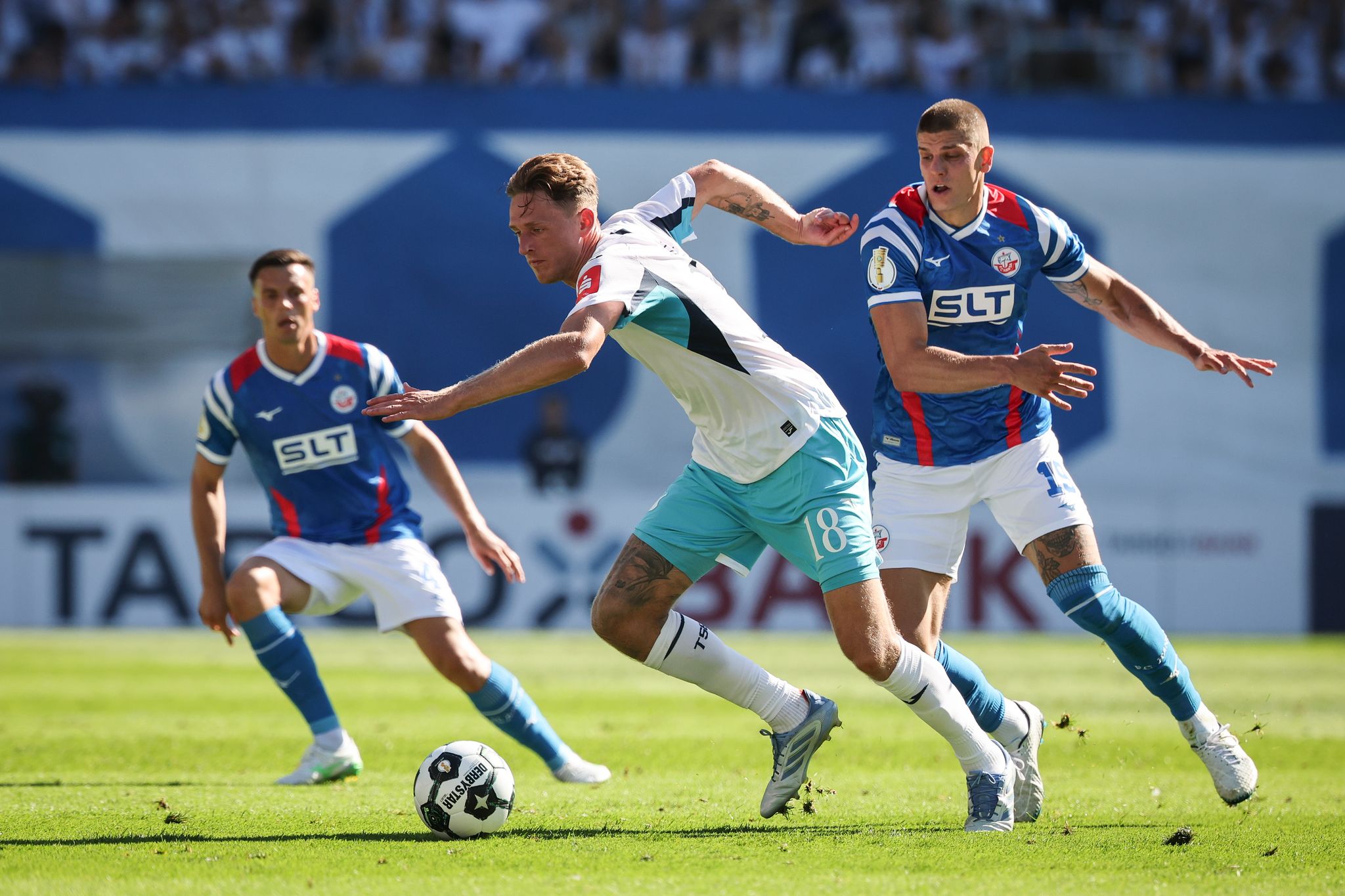 Hoffenheim ganz effektiv: 4:0 bei Hansa Rostock