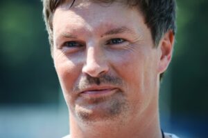 HSV verlängert Vertrag mit Trainer Merlin Polzin