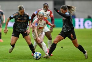 FC Bayern mit harten Losen – Wolfsburg gegen Ex-Spielerinnen