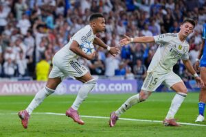 Real siegt trotz Unterzahl dank Mbappé – Dämpfer für Benfica