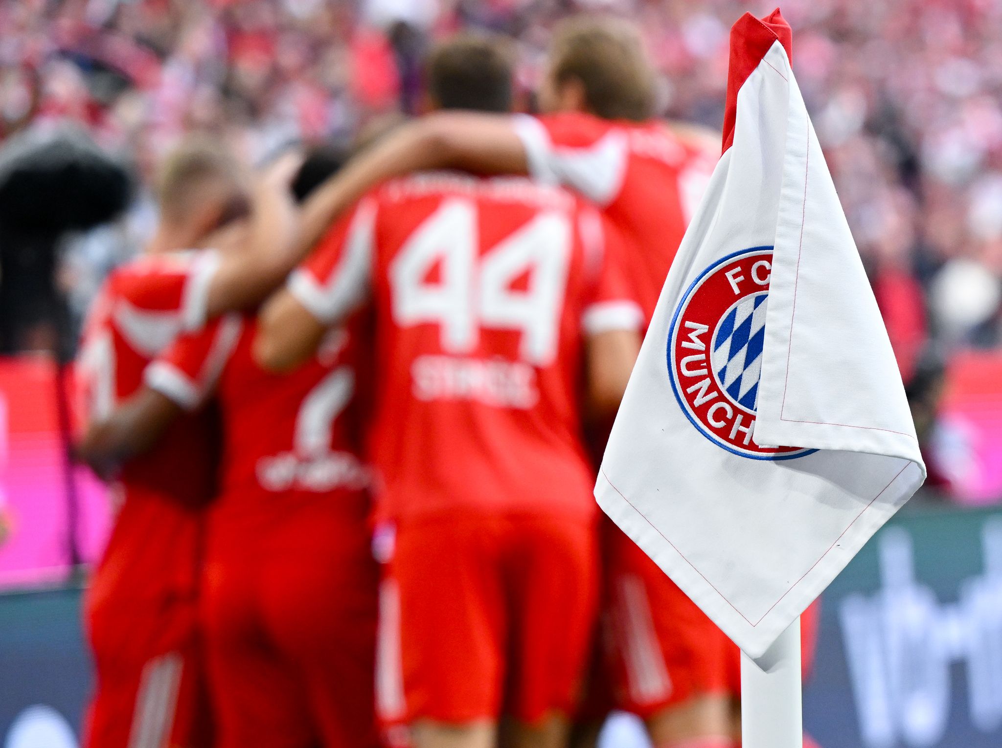 Zwei Notfälle: Bayern- und HSV-Fans stellen Support ein