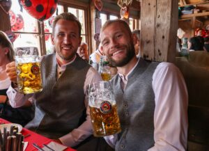 Oktoberfest-Besuche: Kompany vertraut den Bayern-Profis