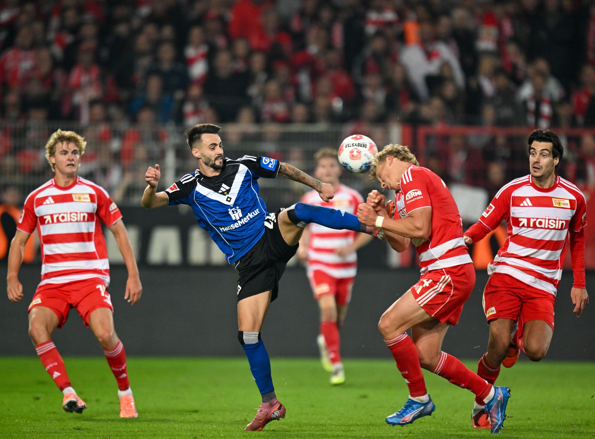 Rot und raus: HSV vorerst ohne neuen Star Vieira
