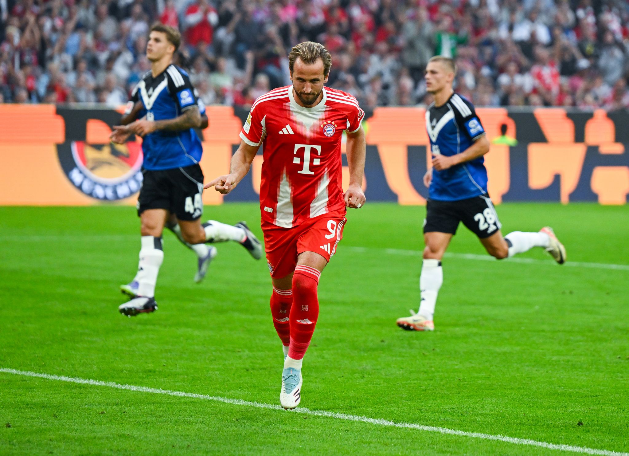 Bayern deklassiert HSV – Dortmund bestätigt Frühform