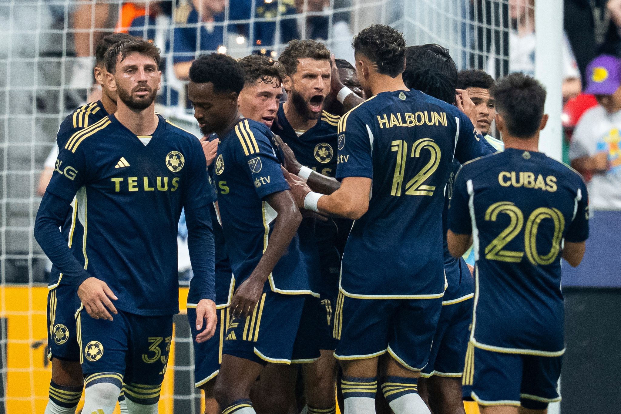 Perfekter Geburtstag: Drei Müller-Tore bei Vancouver-Gala