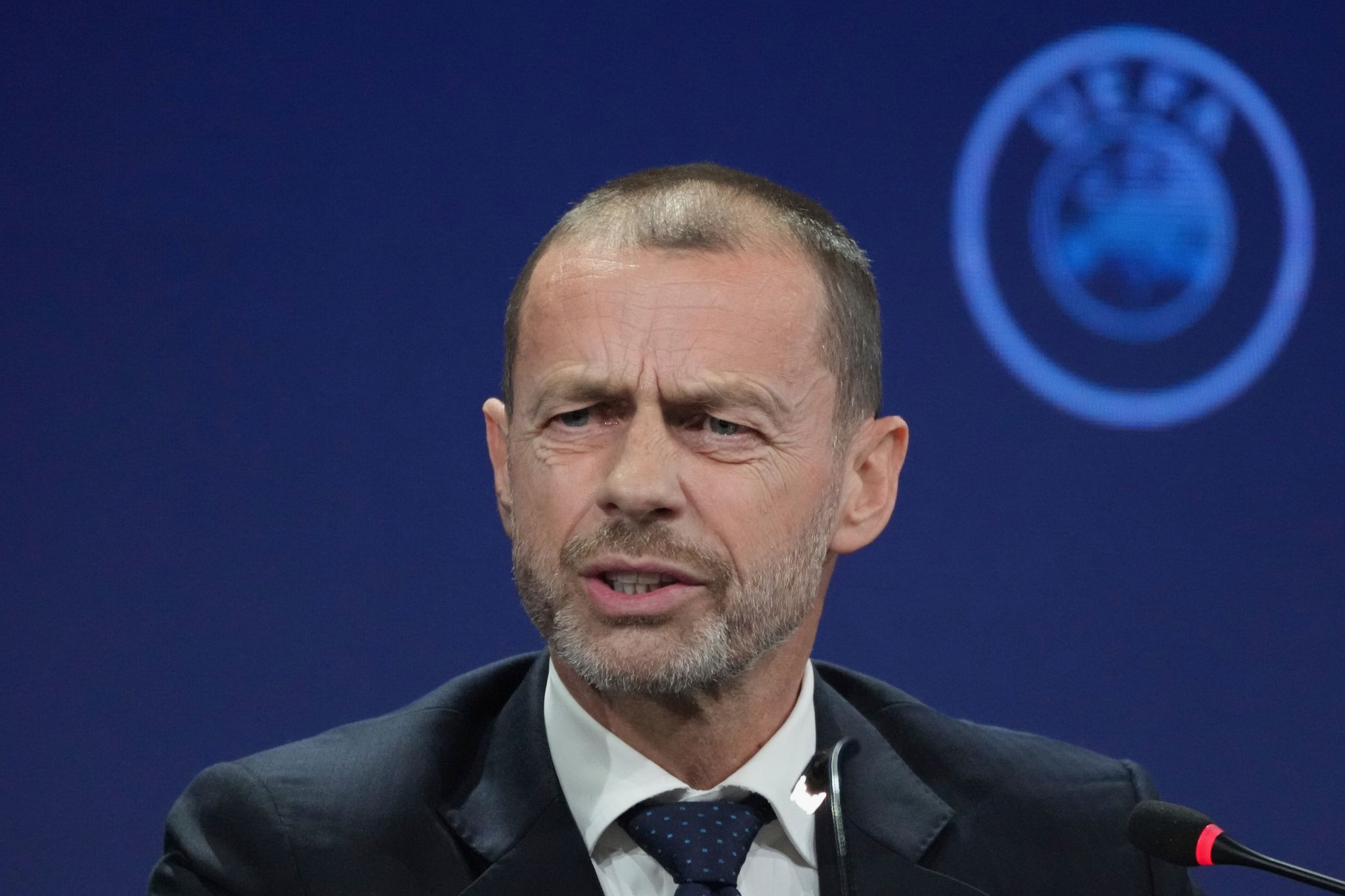Liga-Spiele im Ausland? – UEFA schickt Mahnbrief