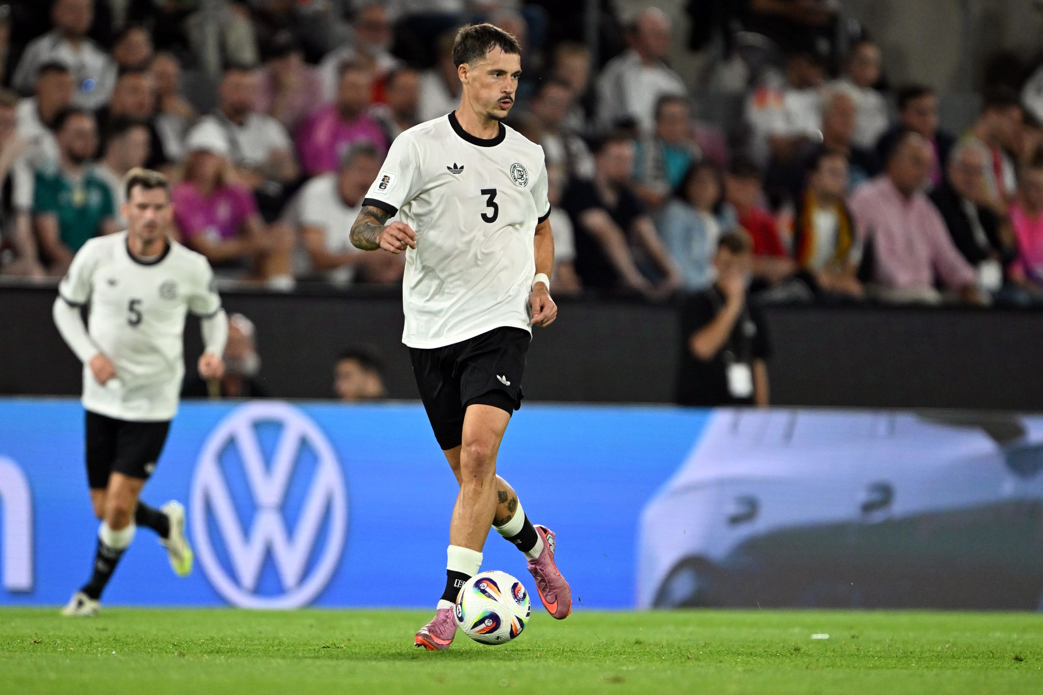 Eintracht-Chef: Koch derzeit bester deutscher Abwehrspieler