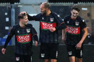 Zwei Jahre nach Zusammenbruch: Bas Dost beendet Karriere