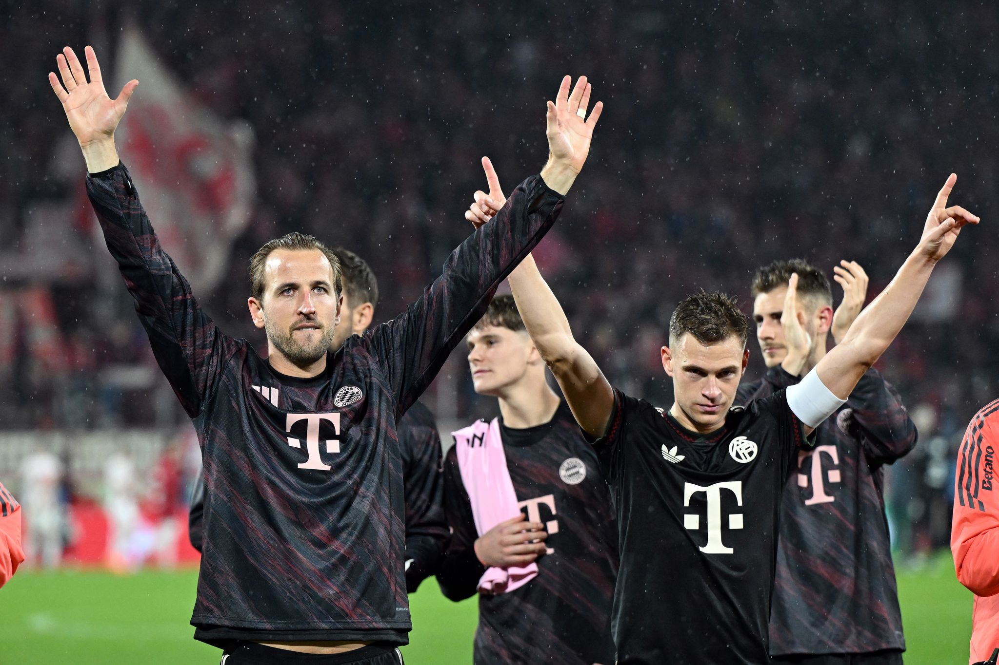 Gefräßig und gierig: Rekord-Bayern eilen von Sieg zu Sieg Gefräßig und gierig: Rekord-Bayern eilen von Sieg zu Sieg