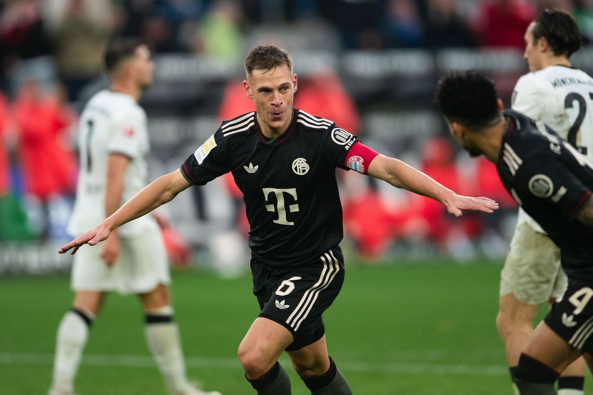 Bayern siegt sich zum Europarekord – BVB schlägt Köln spät Bayern siegt sich zum Europarekord – BVB schlägt Köln spät