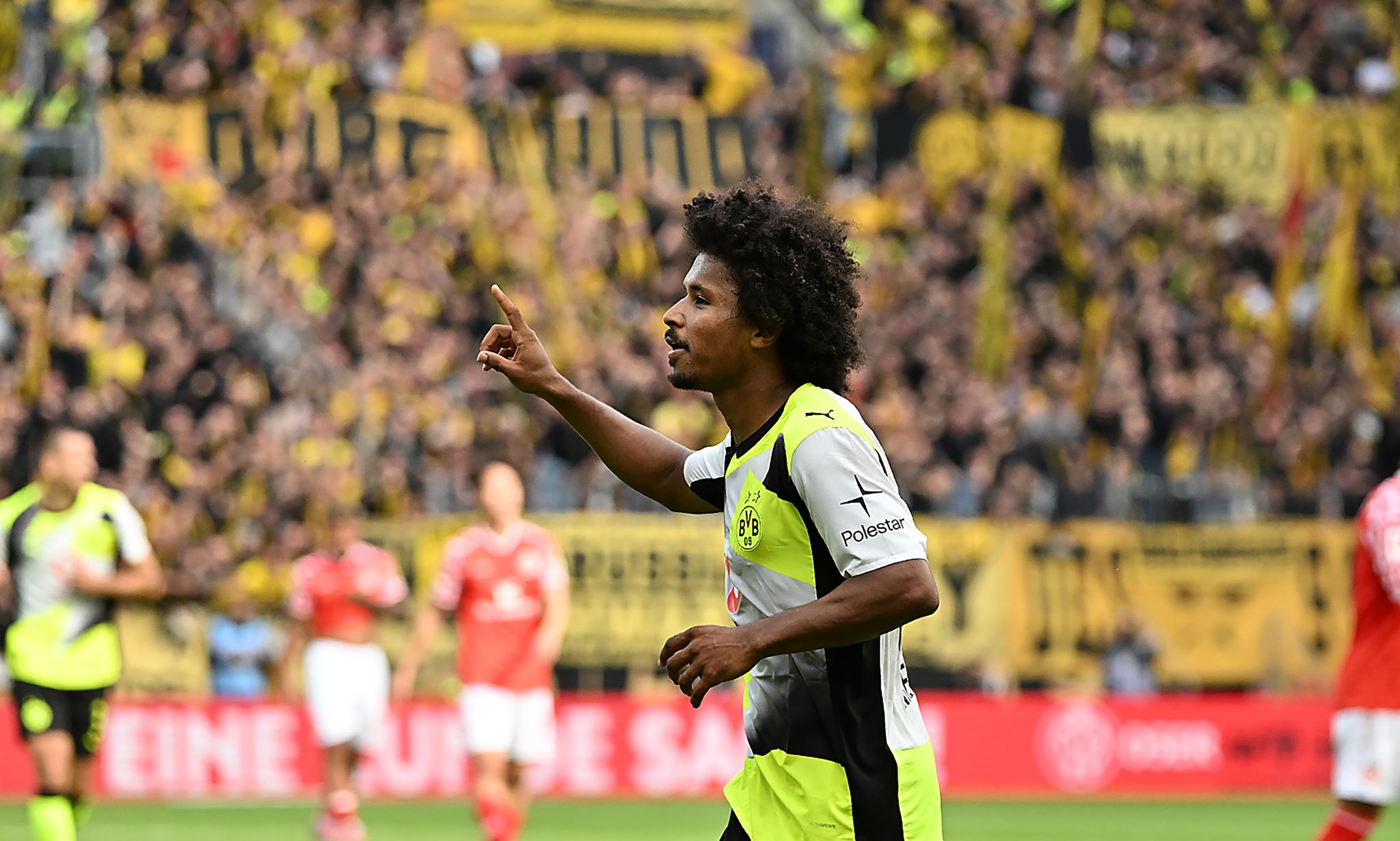«Freigeist» mit neuer Disziplin: Adeyemi glänzt beim BVB