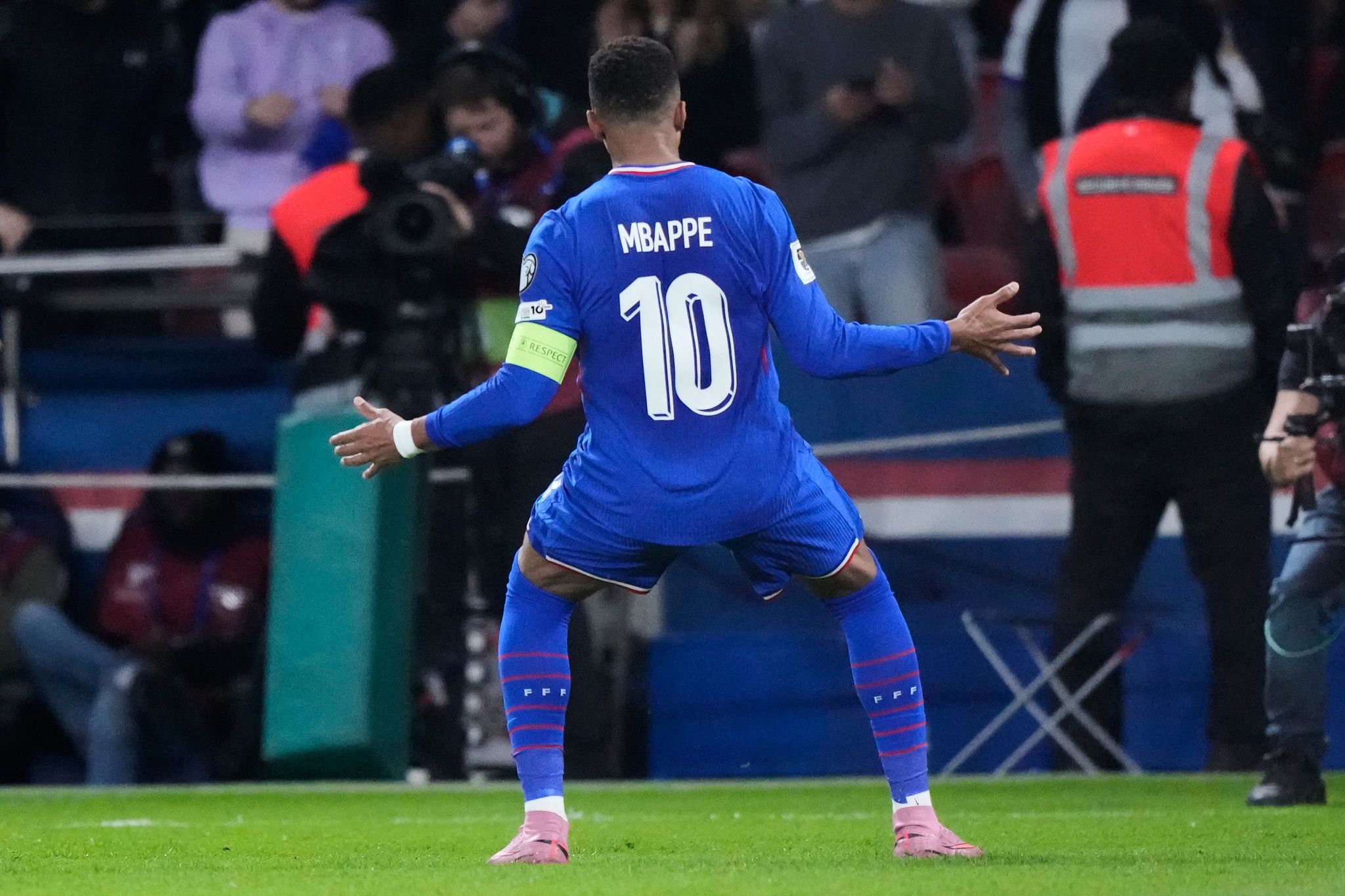 Frankreichs Kapitän Mbappé verletzt