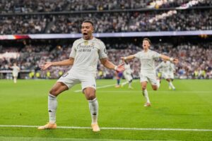 Real setzt sich mit Clásico-Sieg von Barcelona ab