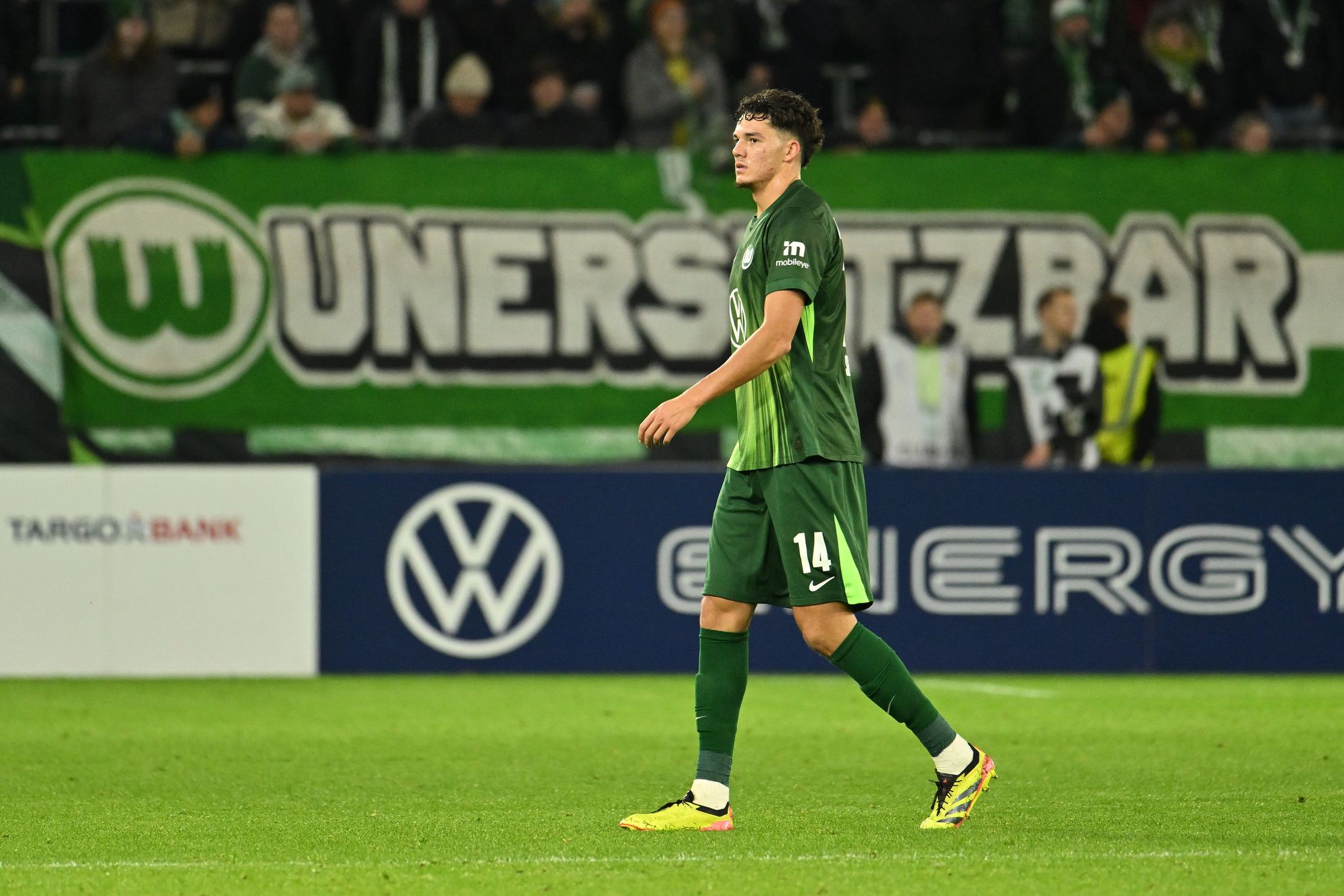 Simonis unter Druck: Wolfsburg blamiert sich im Pokal
