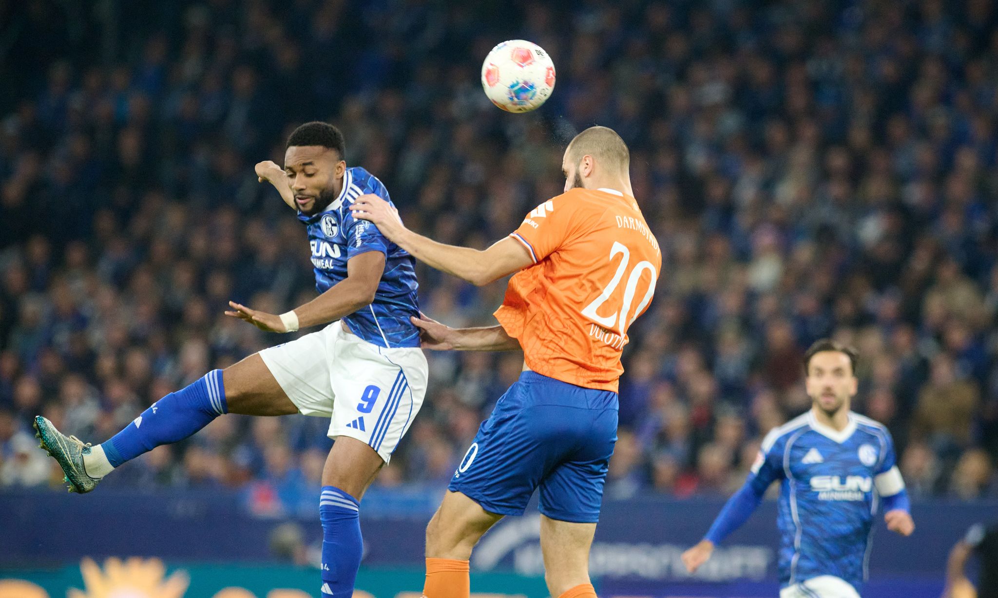 Sylla schießt Schalke an die Tabellenspitze