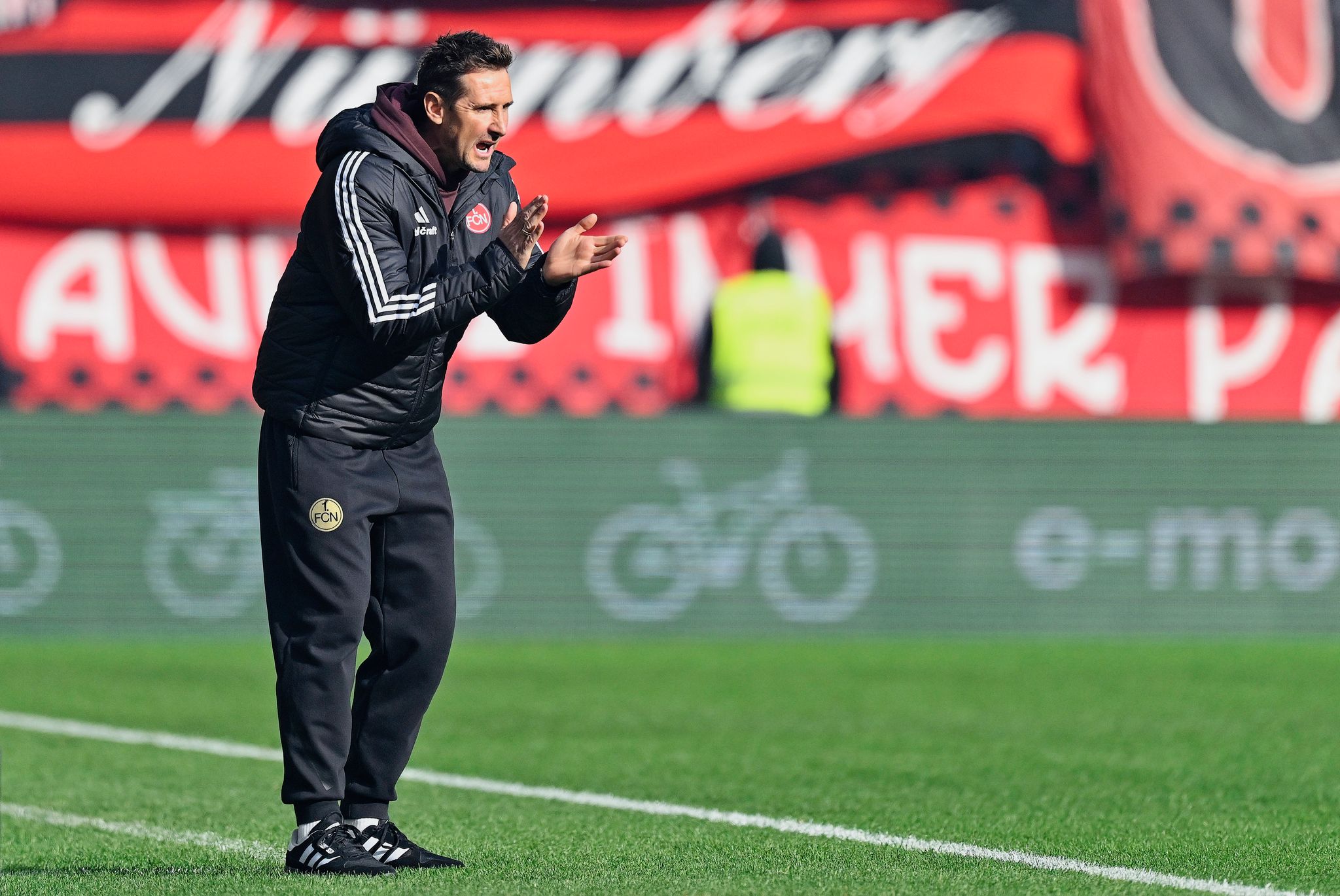 Klose jubelt mit Nürnberg über späten Punkt in Lautern