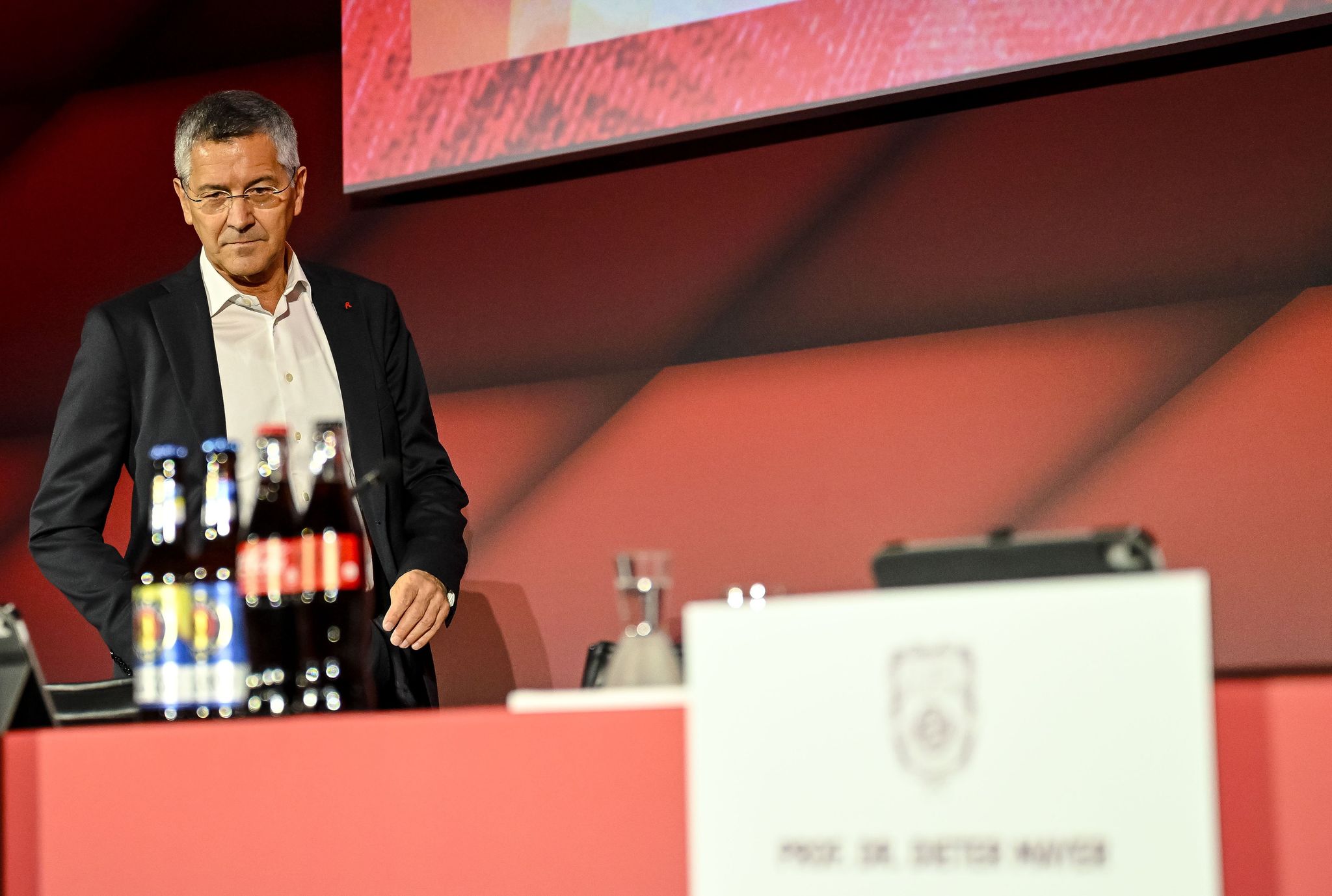 Hainer spricht sich für Deckelung von Spieler-Gehältern aus