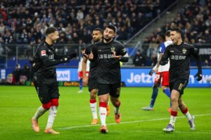 Rückschlag für VfB: HSV besiegt Stuttgart in Unterzahl