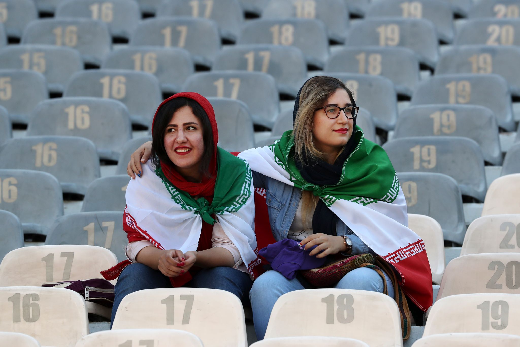 Iran lässt erstmals wieder Frauen ins Imam-Resa-Stadion