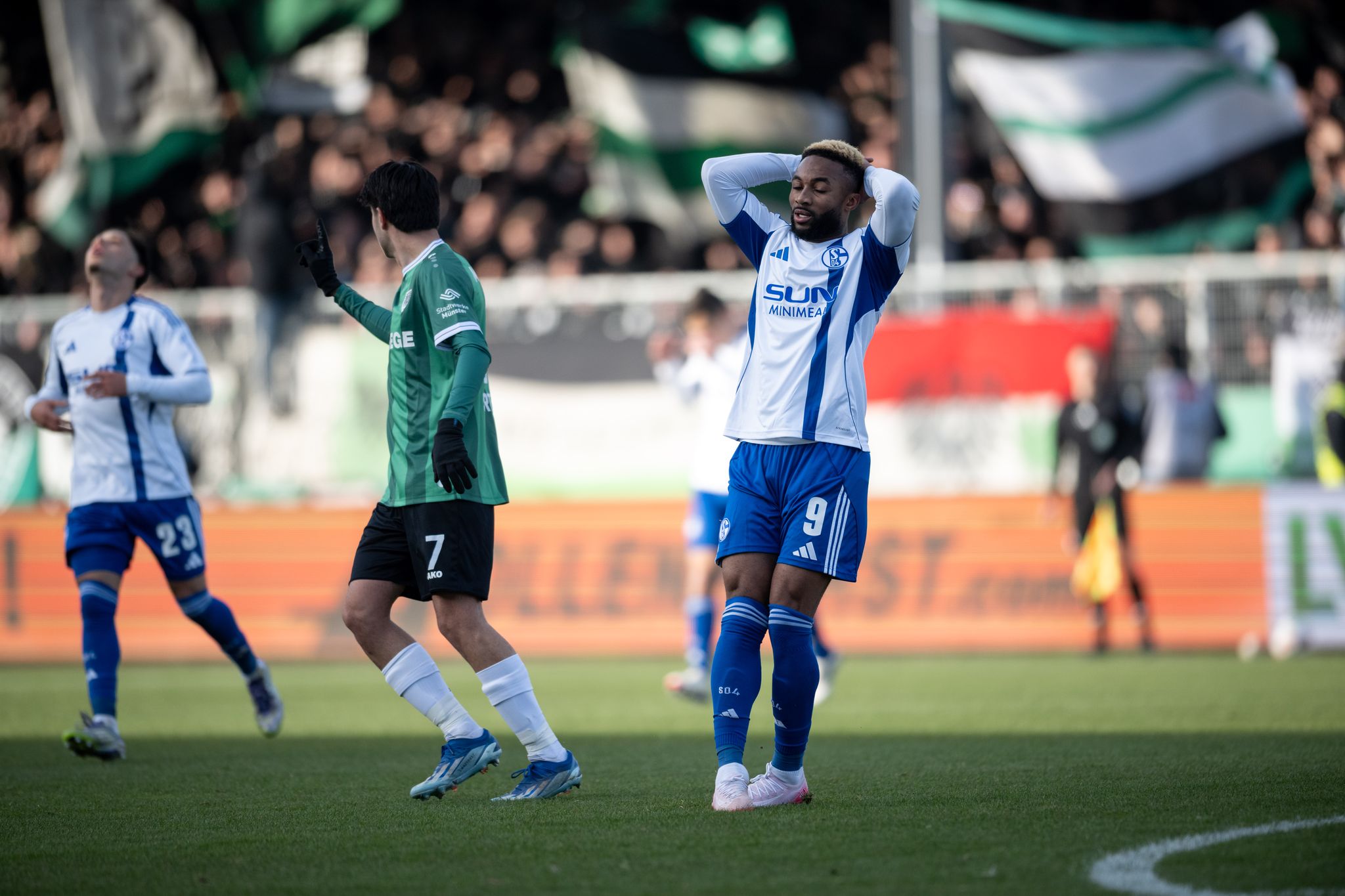 Nur 0:0 in Überzahl: Schalke und der weite Weg zum Aufstieg Nur 0:0 in Überzahl: Schalke und der weite Weg zum Aufstieg