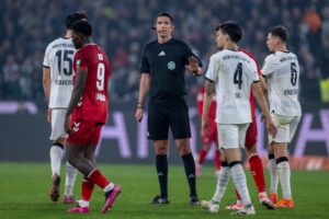 Kölner Ärger über Elfmeter – Kwasniok: «Ich hasse den VAR»