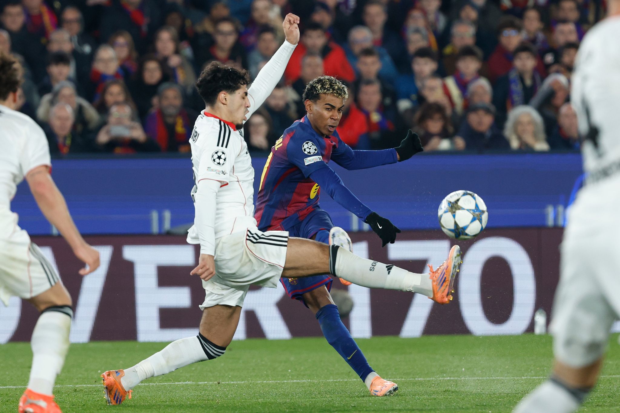 Frankfurt verpasst Überraschung in Barcelona: «Sehr bitter» Frankfurt verpasst Überraschung in Barcelona: «Sehr bitter»