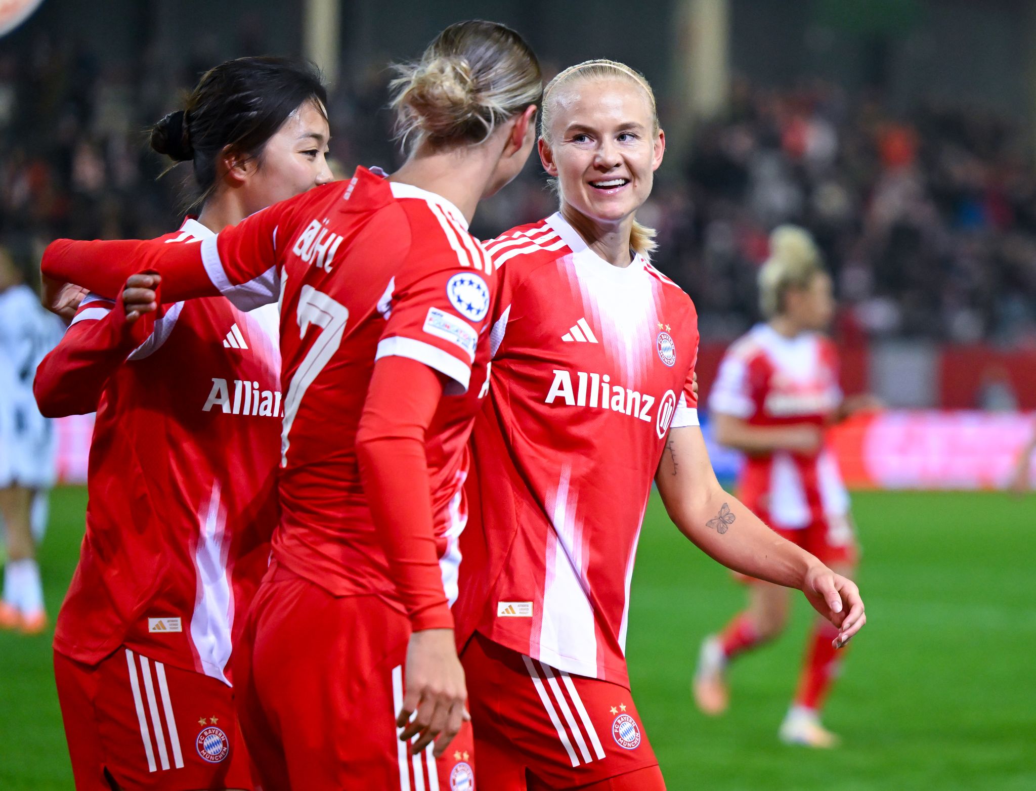 Harders Tore reichen nicht: FC Bayern 2:2 bei Atlético Harders Tore reichen nicht: FC Bayern 2:2 bei Atlético