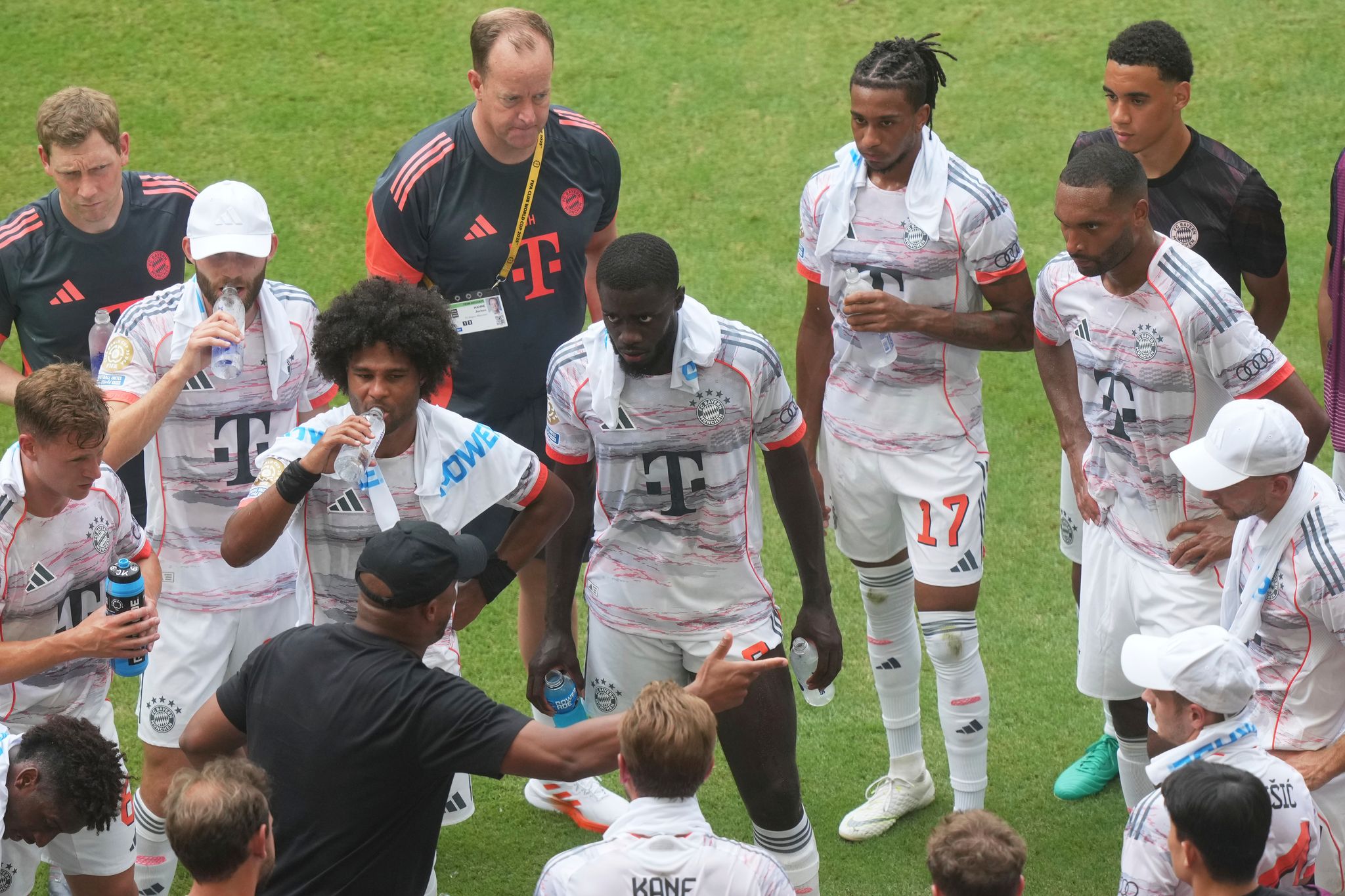 Neuerung bei Fußball-WM: Trinkpausen in allen Spielen