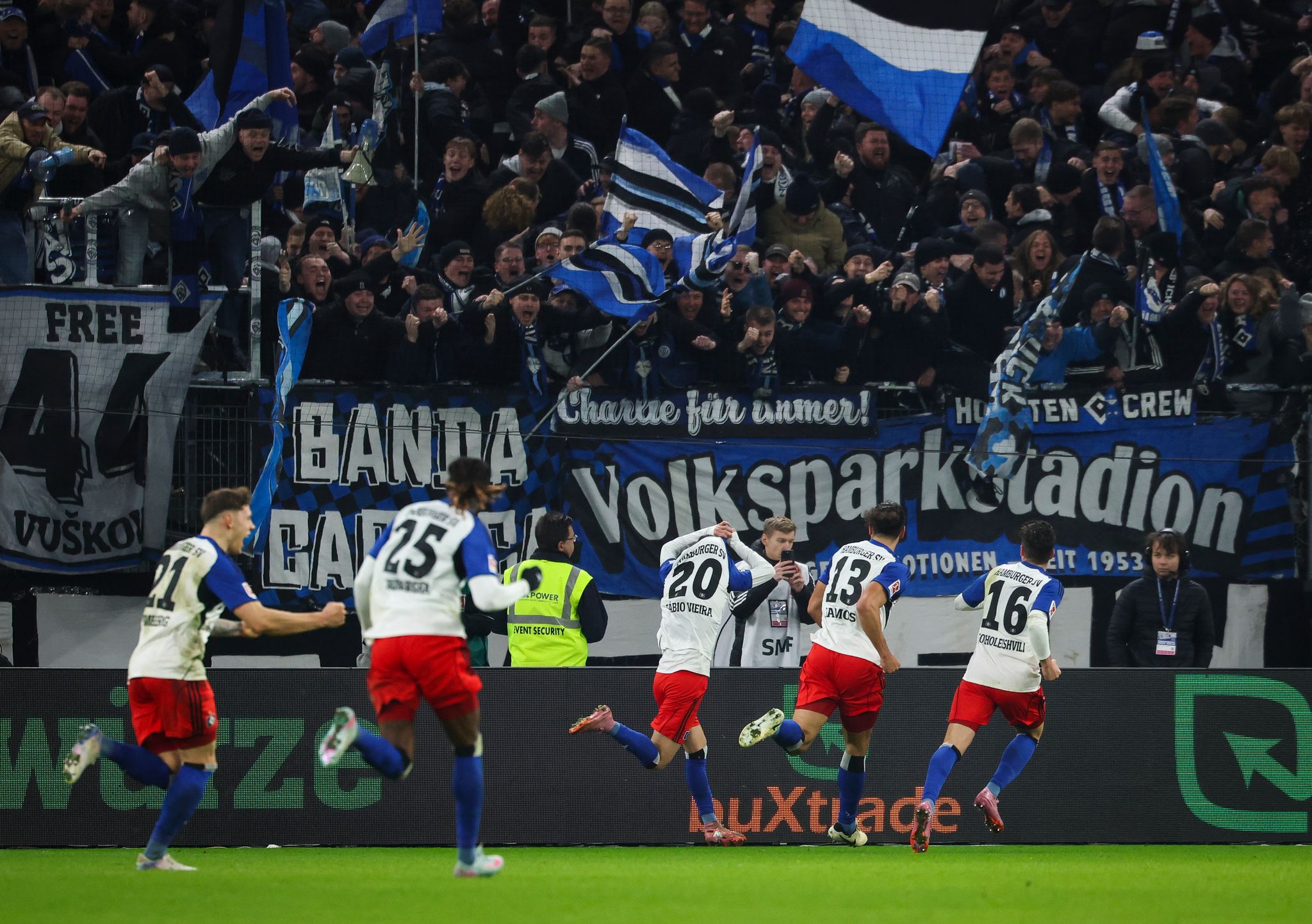 Undav nimmt späten Stuttgarter K.o. beim HSV auf seine Kappe Undav nimmt späten Stuttgarter K.o. beim HSV auf seine Kappe