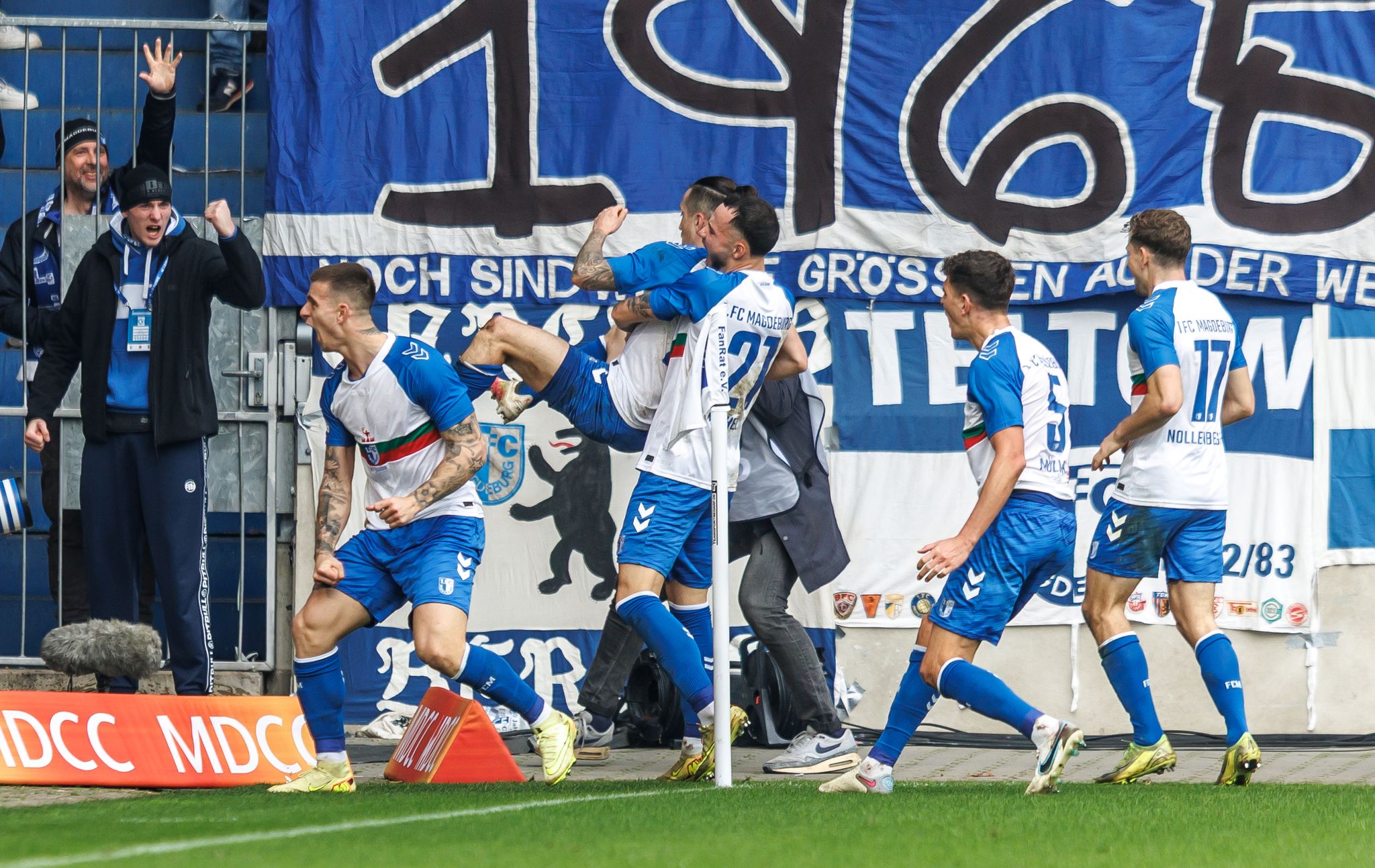 Magdeburg verschenkt Sieg gegen Kiel in der Nachspielzeit Magdeburg verschenkt Sieg gegen Kiel in der Nachspielzeit