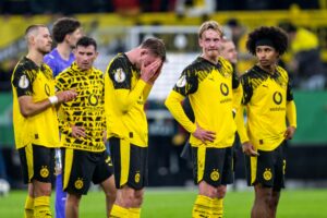 Frühes Aus, offene Fragen: BVB-Probleme plötzlich wieder da