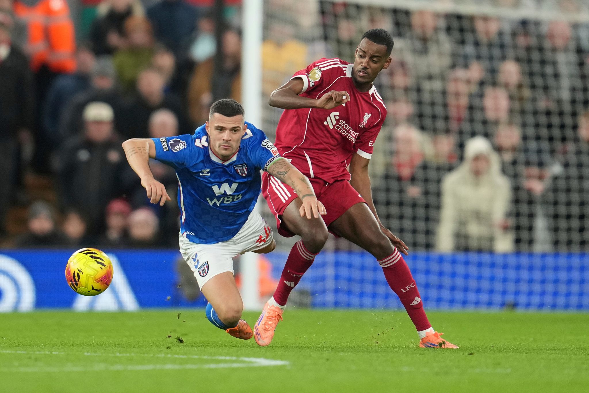 Eigentor statt erster Wirtz-Treffer: Liverpool nur 1:1 Eigentor statt erster Wirtz-Treffer: Liverpool nur 1:1