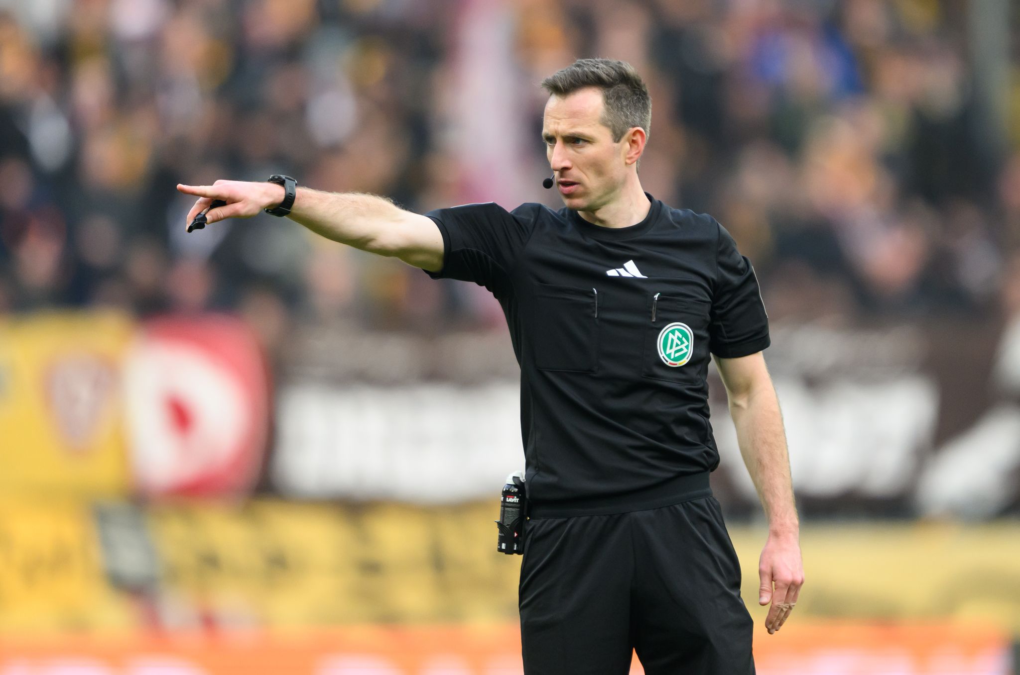 Rassistischer Vorfall in Dresden: DFB lobt Schiris und Clubs Rassistischer Vorfall in Dresden: DFB lobt Schiris und Clubs