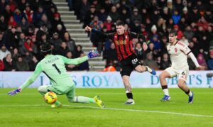 Liverpool verliert in Nachspielzeit – Ex-Bayer-Profi trifft