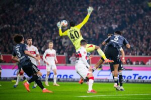 Wilder Sieg gegen Frankfurt: VfB springt auf Platz drei