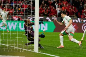 Erste Halbfinalisten fix: Marokko und Senegal siegen