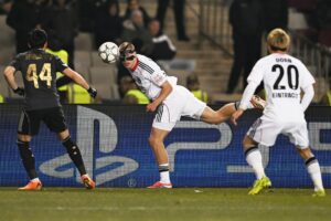 Eintracht «im tiefen Tal»: Krösches schwierige Trainersuche