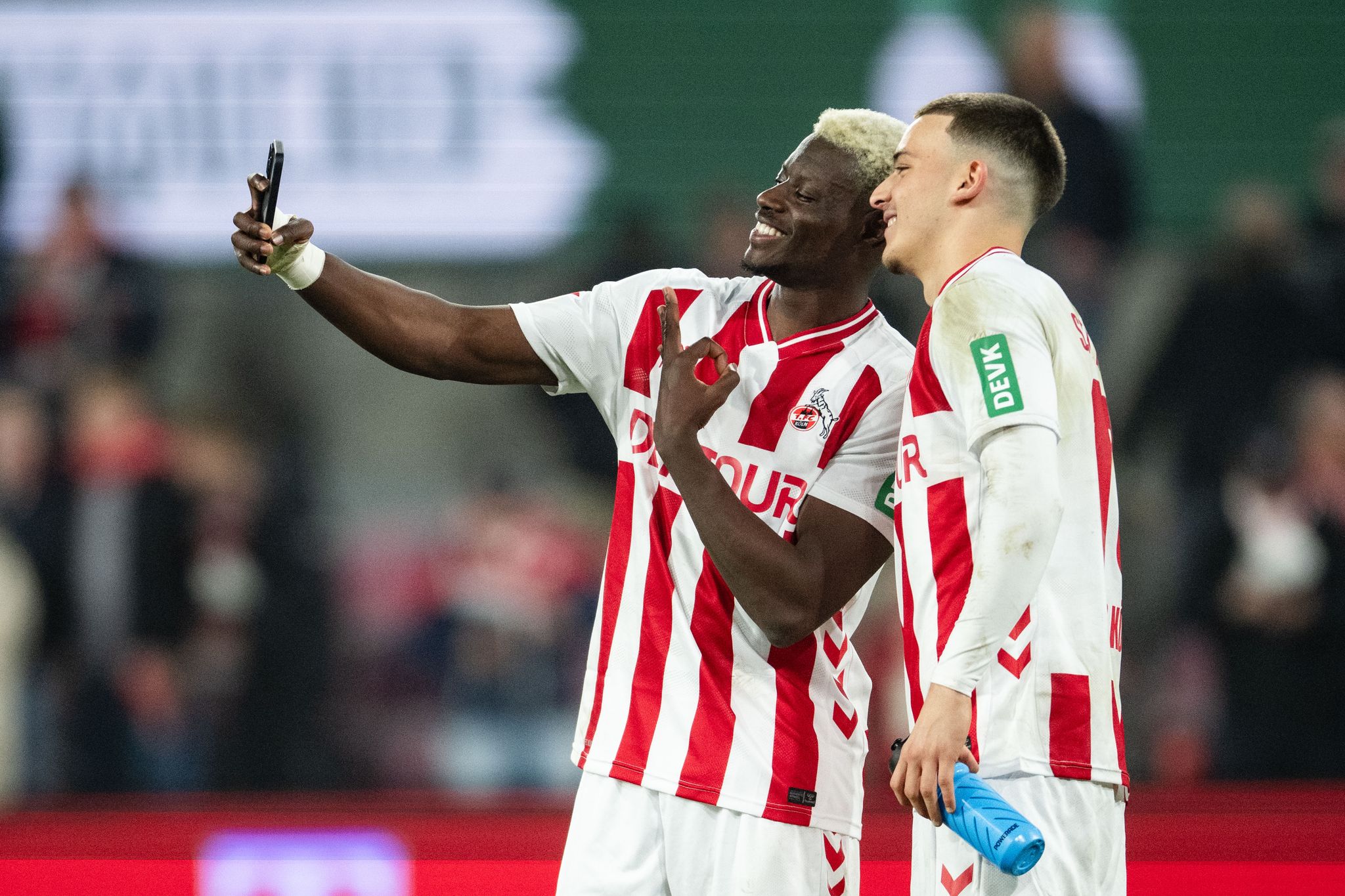 Mit Fan-Faktor, Mut und Blond-Look: Köln meldet sich zurück