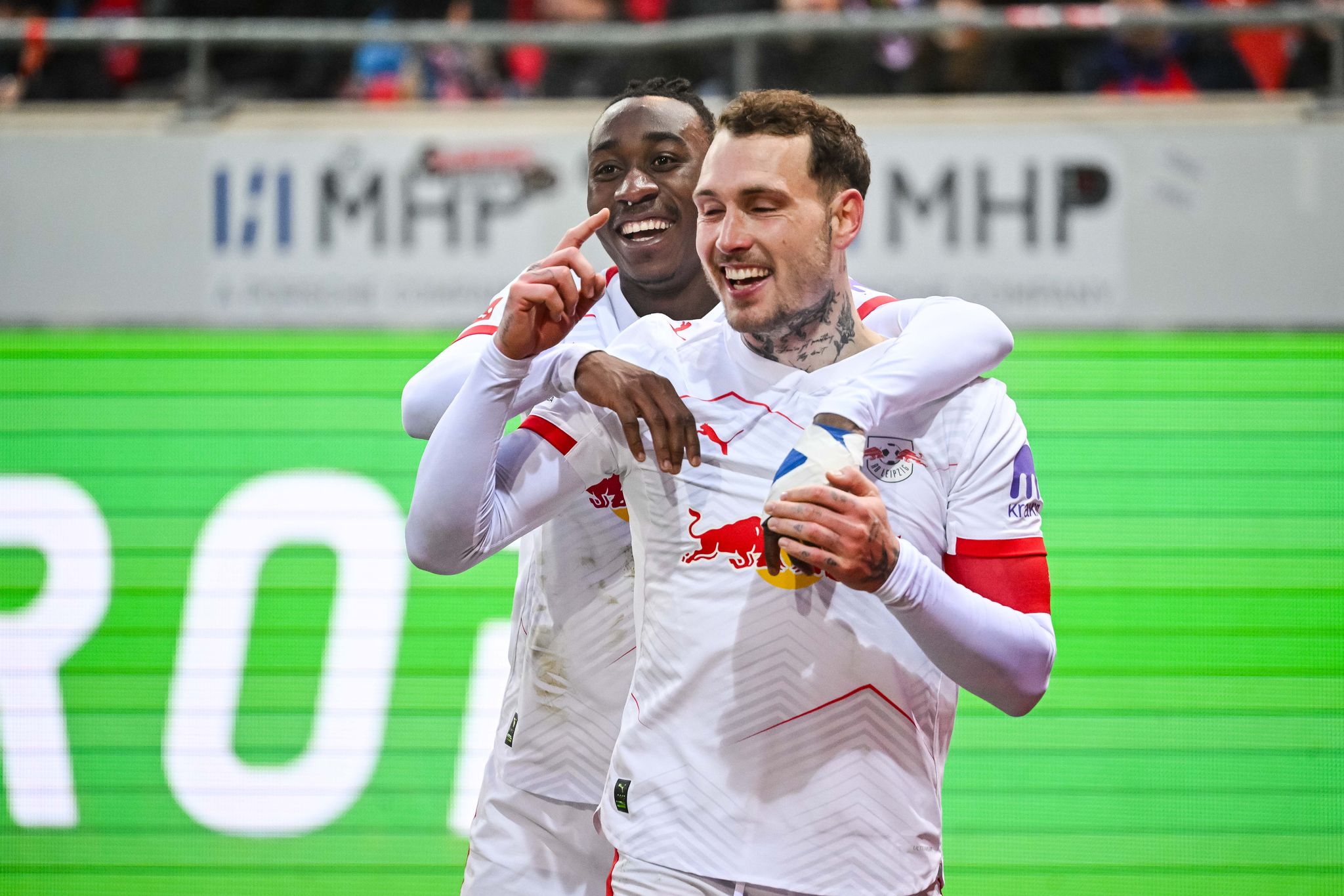 Blitz-Dreierpack lässt Leipzig in Heidenheim jubeln