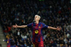 Dani Olmo und Lewandowski entscheiden Barcelona-Derby