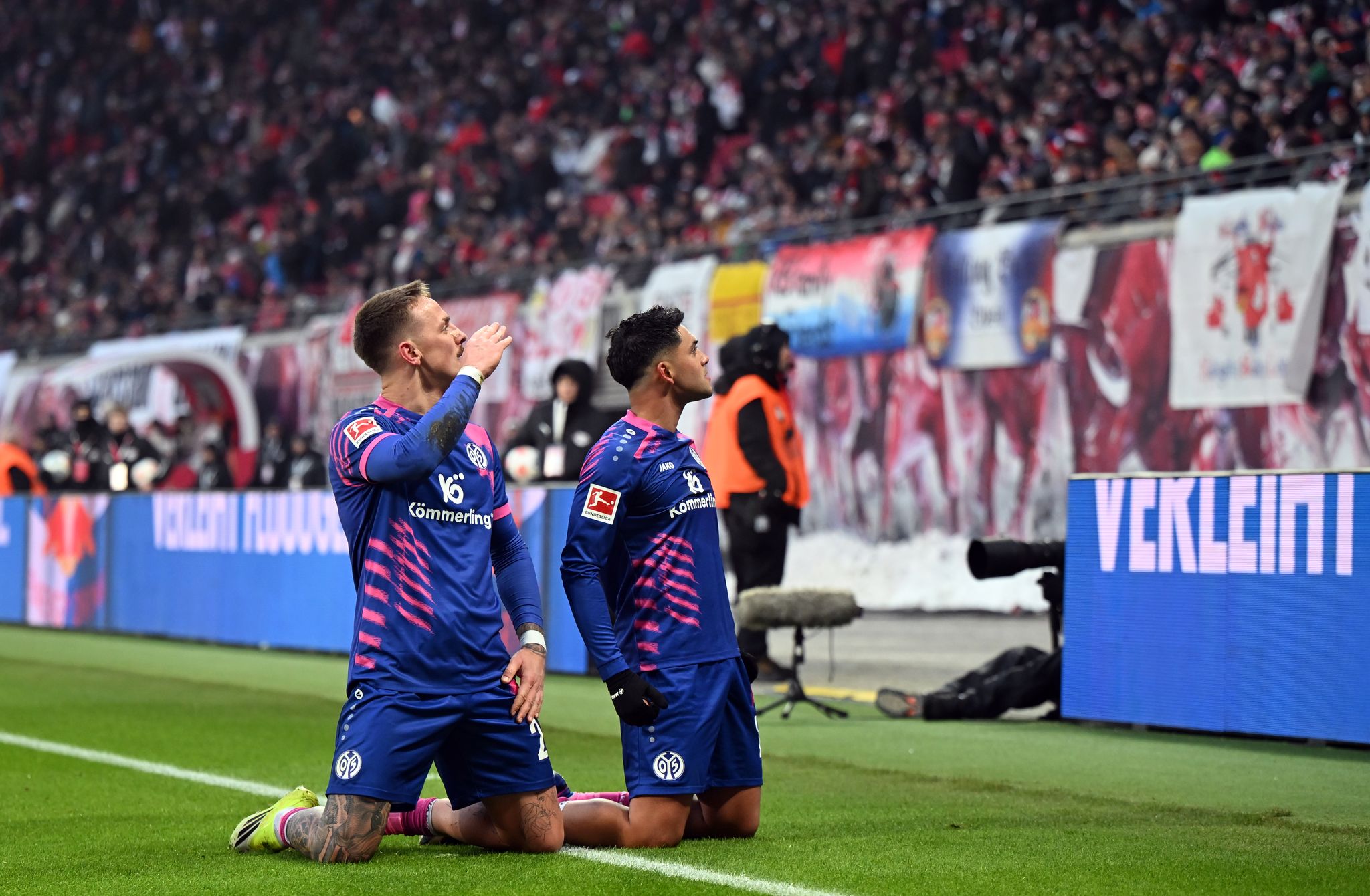 Leipzig verliert gegen Mainz nach Hollerbach-Schock Leipzig verliert gegen Mainz nach Hollerbach-Schock