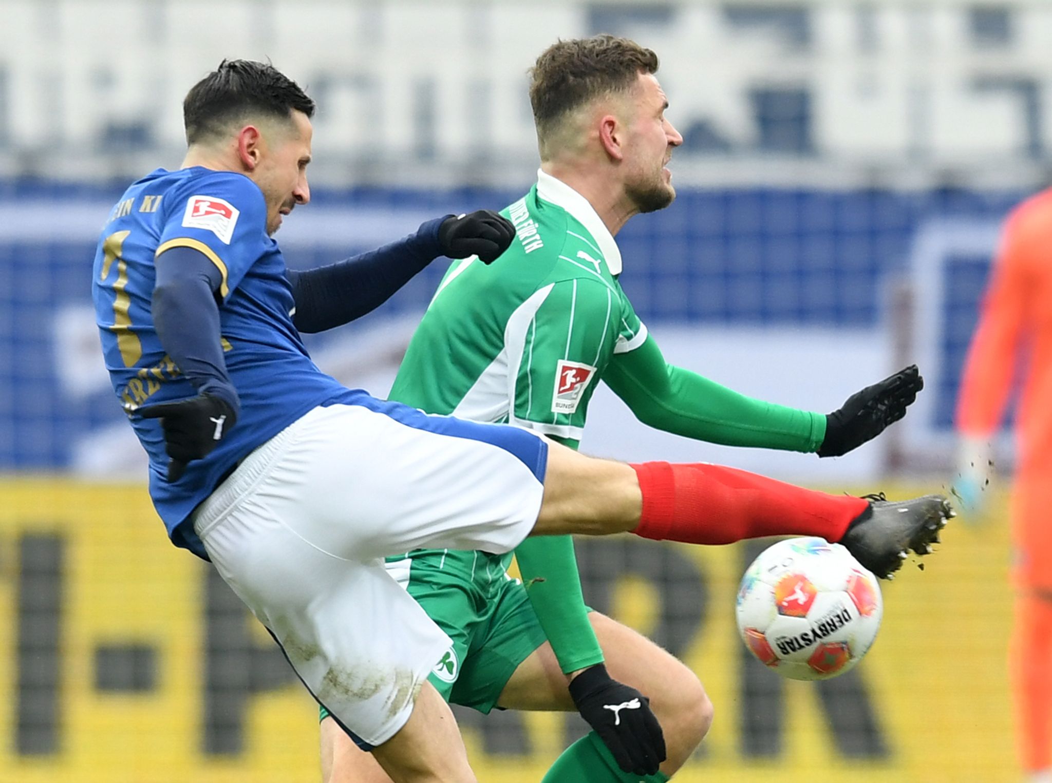 Ende der Negativserie: Fürth gewinnt bei Holstein Kiel Ende der Negativserie: Fürth gewinnt bei Holstein Kiel