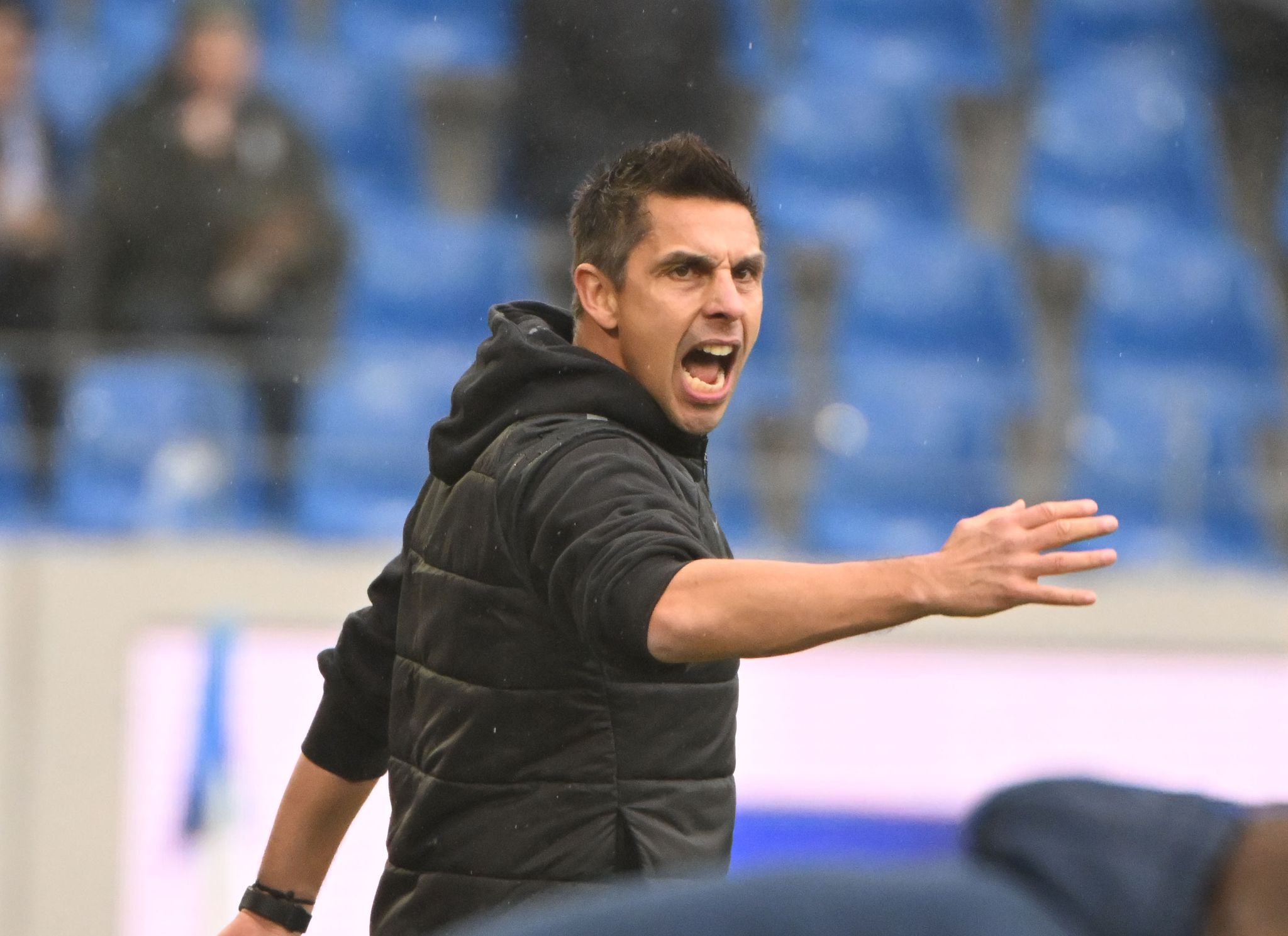 Nach 1:3 beim KSC: Kein klares Bekenntnis zu Kiel-Coach Rapp