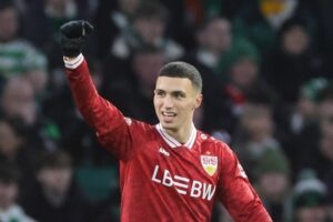 Mit starkem El Khannouss – VfB nimmt Kurs aufs Achtelfinale